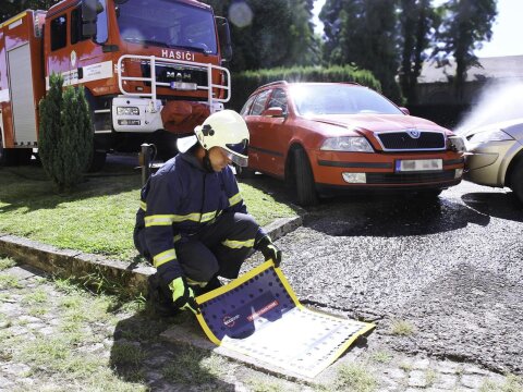 Kanalabdeckung faltbar FDC01 – mobile Gully- & Kanalabdichtung 750 x 630 mm