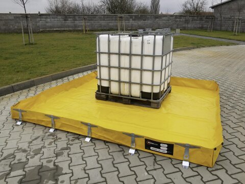 Faltbare Auffangwanne UNIQUE – Maßgefertigte Industrie-Auffangwanne für Gefahrstoffe