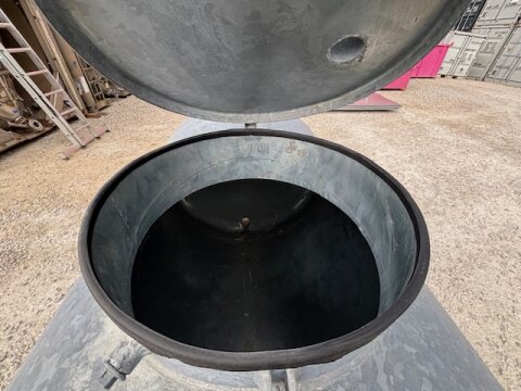 Wasserfass 1100l-2000l verzinkt mit Plattform für Pferde & Rinder