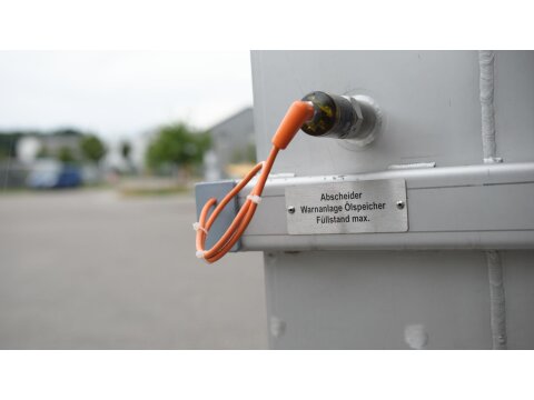 Mobiler Öl- & Koaleszenzabscheider aus Edelstahl – NS 10 / 2,5 m³ mit integriertem Schlammfang zur Miete