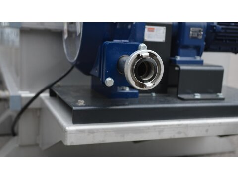 Mobiler Öl- & Koaleszenzabscheider aus Edelstahl – NS 10 / 2,5 m³ mit integriertem Schlammfang zur Miete