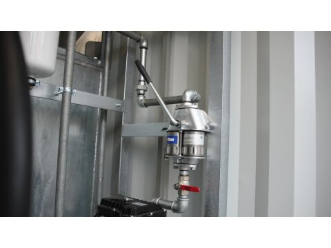 FuelTainer 6000 Liter – Mobile Benzintankstelle mit AwSV & IBC Zulassung – 15ft Containertankstelle für Diesel & HvO