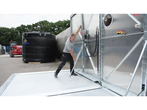 FuelTainer 3000 Liter Tankstellencontainer und Diesel Abfüllplatz – mobile Tankstelle – Baustellentank mit Dieselpumpe 70 l/min – AwSV