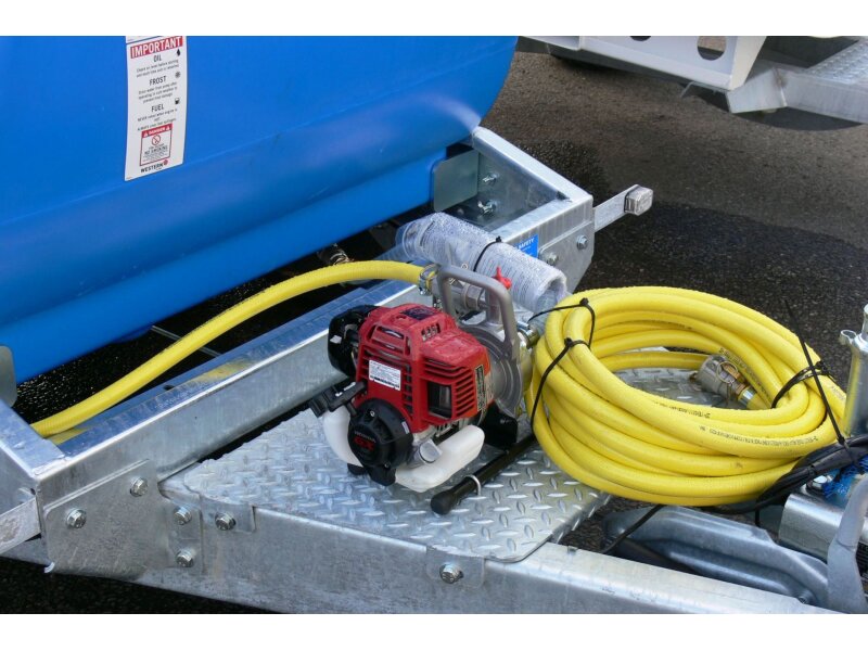 Wasserpumpe 175 l/min, Benzinmotor, 10m Schlauch 2" (nur für sauberes Wasser)