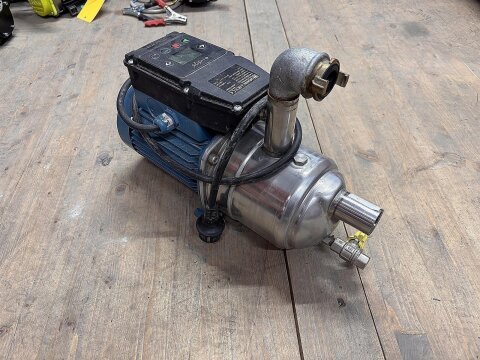 Calpeda Wasserpumpe 230V – Neuwertig mit Display |...