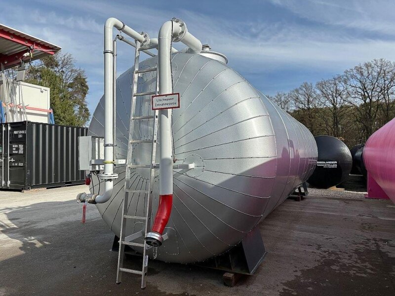 3.000 Liter Wasser Aufsatztank Weidefass Wassertankanhänger Wasseranhänger mobiler Wassertank Bewässerungstank auf Alu-Riffelblech