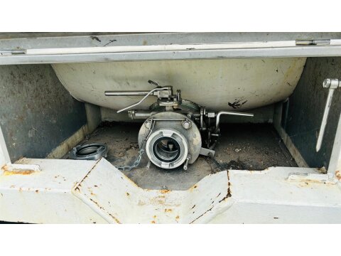 Tankcontainer 37.000 l V4A Edelstahl auf Trailer – für Gefahrstoffe, Wasser & Trafoöle